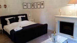 B&B / Chambres d'hotes Chateau de l Aviette - Rancennes : Chambre Familiale - Vue sur Jardin