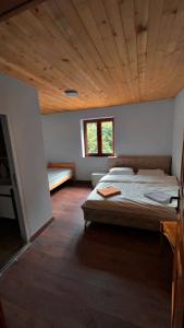Rosi peak Guesthouse