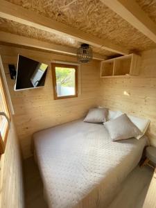 Appartements La Tiny House des Oliviers et son jacuzzi : photos des chambres