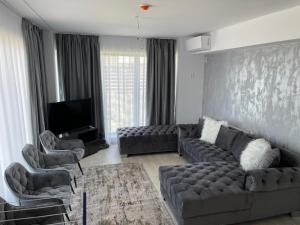 Anais Top Floor Bel Air Luxury Apartment Mamaia Nord