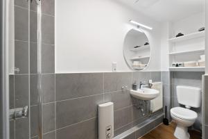 Modernes Apartement am Rhein in ruhiger Lage