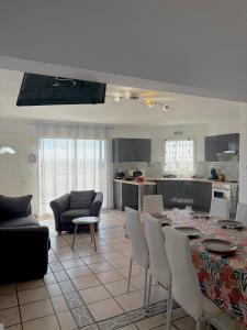 Appartements Appartement 7 personnes face mer 7BLION37 : photos des chambres