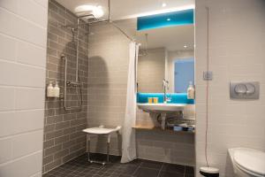 Hotels Holiday Inn Express Caen Epron by IHG : photos des chambres