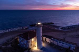 Comfortable flat next to the beach-Beahost