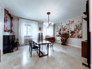 Isola Trendy Retreat - Large Flat, Milan