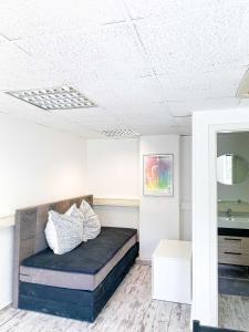 Top-Wohnung fuer Gruppen 15 min zum Alex Parken