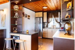 Seaview & Nature Retreat - Filiatras Cozy Hideaway