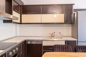 Tirent Apartment - Komuna e Parisit, Central 2