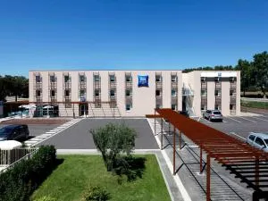 Ibis Budget Manosque Cadarache - Ginasservis