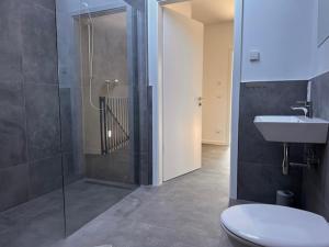 150m2 Maisonette 3 Schlafzimmer 2 Bäder und Balkon