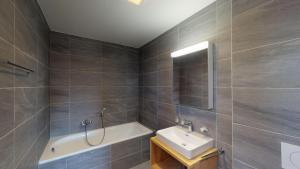 Les Mayens MB 010 - LUXURY apartment 8 pers