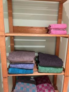 Appartements La petite Garenne - T2 Climatise et jardin prive : photos des chambres