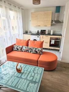 Appartements Agreable 2 pieces proche du metro : photos des chambres