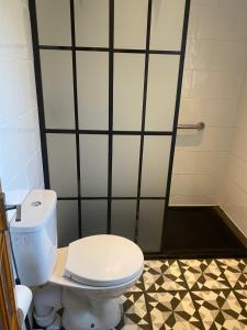 4guests-2br-privategarden-freeparking