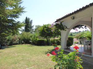 197 - Villetta a schiera trilocale al Taunus, con portico e ampio giardino di mq 400 - climatizzata SPIAGGIA INCLUSA