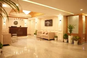 Pristine Pavilion Hotel - 乞拉朋齐