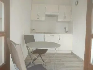 Apartamento HOTEL LAUAXETA - 格尔尼卡