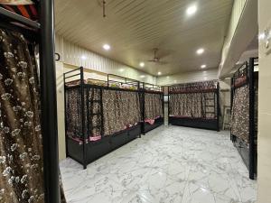 Balaji Guest House Andheri West