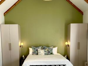 The Cottage at Paradise Found