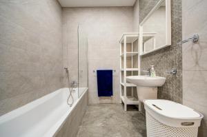 Two Bedroom Apartment with Private Rooftop Jacuzzi Mellieha 360 Estates