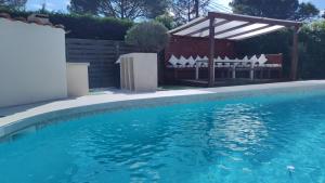 Villa de rêve à Mougins - piscine privée, palmiers & ambiance resort