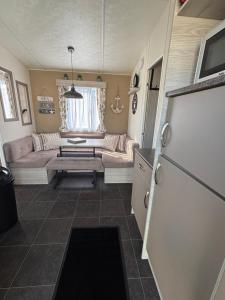 WillowWay168, Tranquility Family Home