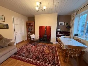 Maggies Place Cahersiveen - Reenard Cross