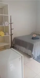 Suíte privativa super limpinha com cozinha em Barão Geraldo-próximo ao centro-próximo de restaurantes-Farmácia-Mercado-Padaria-Shopping Dom Pedro-Unicamp-Puc-Boldrini-Centro Médico - 巴朗德杰拉尔多