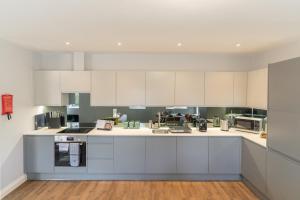 The Enchanting Silver Birch Retreat, New Forest