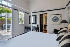 Double Room with Terrace & Park Views room in La Villa Mauresque