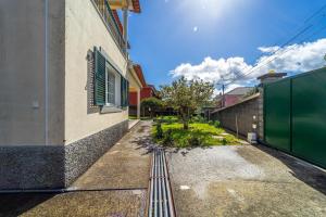 Angela Holiday House
