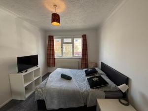 3 Bedrooms Apartment in Rayleigh
