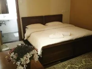 Pawra wood inn - Bahirawakanda