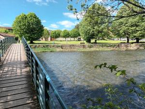 Appartements Au bord de la riviere : photos des chambres
