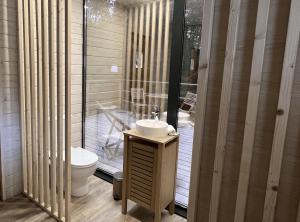 Lodges Cabanes de la Romaningue : photos des chambres
