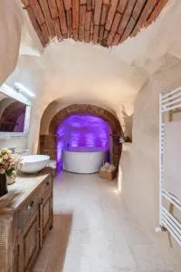 Lajatico Rentals -Grotticella House, SPA Apartment in Peccioli - Montecchio