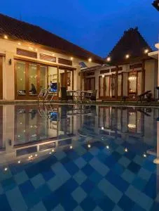 VILLA Pavilion Garden with PRIVATE SWIMMING POOL - Tjibeunjing