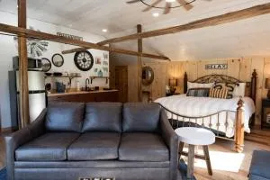 Couples Retreat - The HayLoft- Rustic Escape For 2 - Thomas