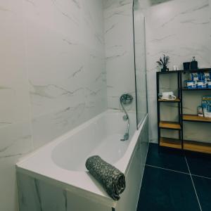 Designer Eden apartment