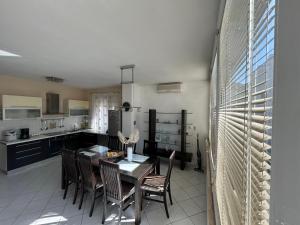 Split Breeze Apartment