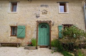 Maisons de vacances Greengates Rose Cottage Beautiful rural French home Hot tub Heated pool : photos des chambres