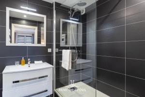 Appartements Les Armateurs Charming Gem in the City Center Private Parking 2 Guest : photos des chambres