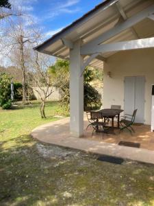 Maisons de vacances Charmante villa 3 Chambres 1 mezzanine : Maison 4 Chambres