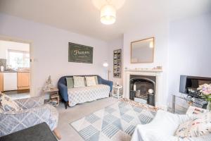 Stones Throw, Aldeburgh