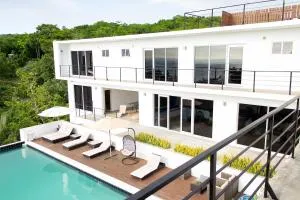 Belfont Luxe Retreat 4BR Villa with Infinity Pool & Sauna - Darliston