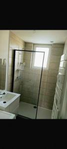 Maisons de vacances Magnifique batisse champenoise, jardins, billards, parking : photos des chambres