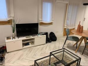 Modern & cozy 1 bedroom apartment in Malasaña