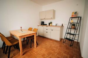 FeWo Kabine 50 Seilbahn Blick 2 Schlafzimmer