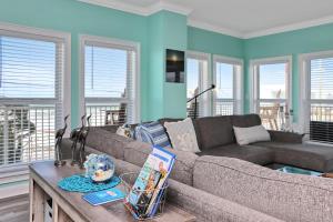 Paradise Shores 200 by Pristine Properties Vacation Rentals