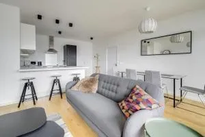 Modern 2 bedroom apartment with pool and gym - Walferdange